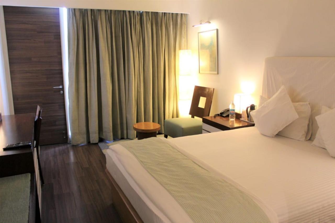 Kartikay Hotel Hisār Eksteriør bilde